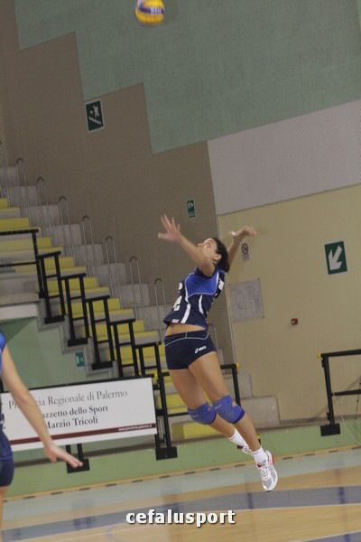 111030 volley 177_tn.jpg